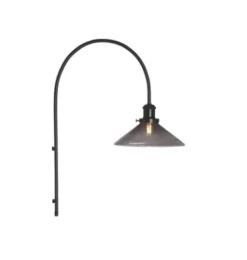 August Vegglampe