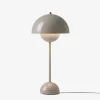 Flowerpot bordlampe VP3, grå/beige