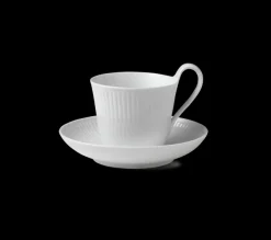 Hvit riflet kopp med hank og skål 25 cl.