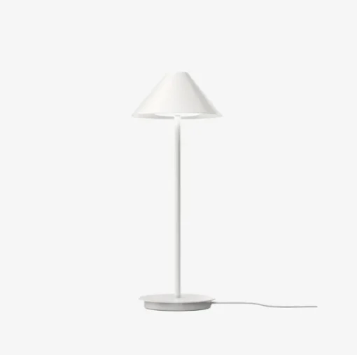 Keglen Bordlampe – Hvit – KAMPANJE