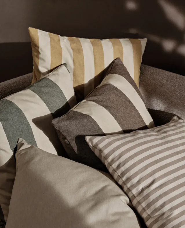 Strand utepute – Carob brown/Parchment