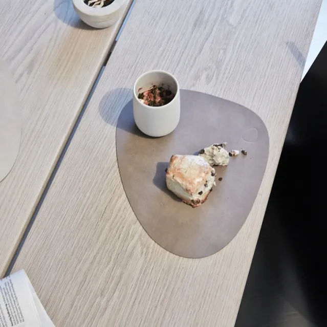 Table mat curve L Light Grey
