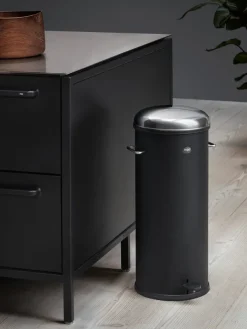 Vipp 17 Bøtte – pedalbøtte 30L, sort